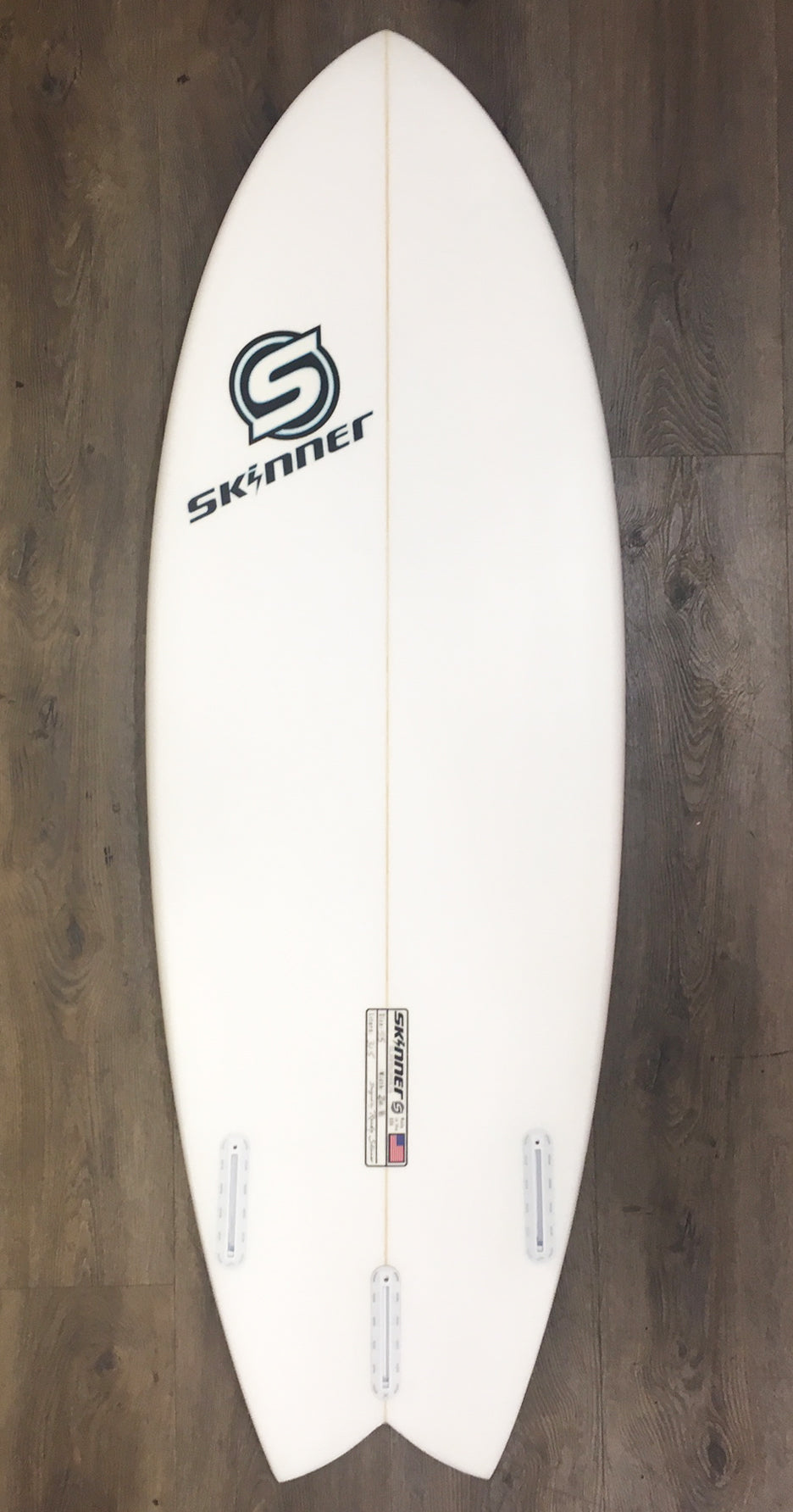 Skinner 5'5 x 20.8" x 2 3/8" 31.5 Liters Twin Fin + Swallow Tail EPS Epoxy Surfboard Surfboard