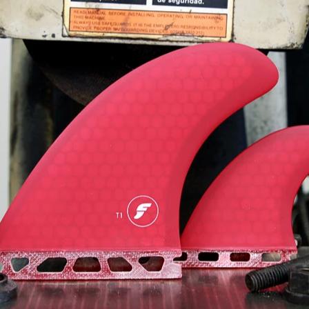Futures FT1 Twin Fins with mini trailer Honey Comb Dark Red 1008128 Fins