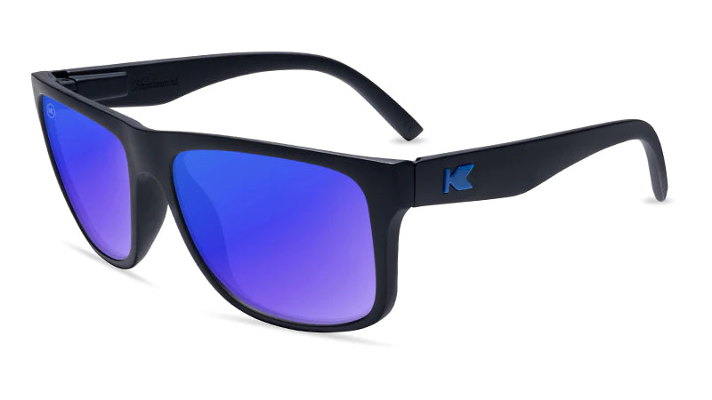 http://www.surfworld.us/cdn/shop/products/affordable-sunglasses-black-blue-torrey-pines-flyover_2048x2048_adf11bde-8050-4bf1-86aa-a25776953d71.webp?v=1656441690