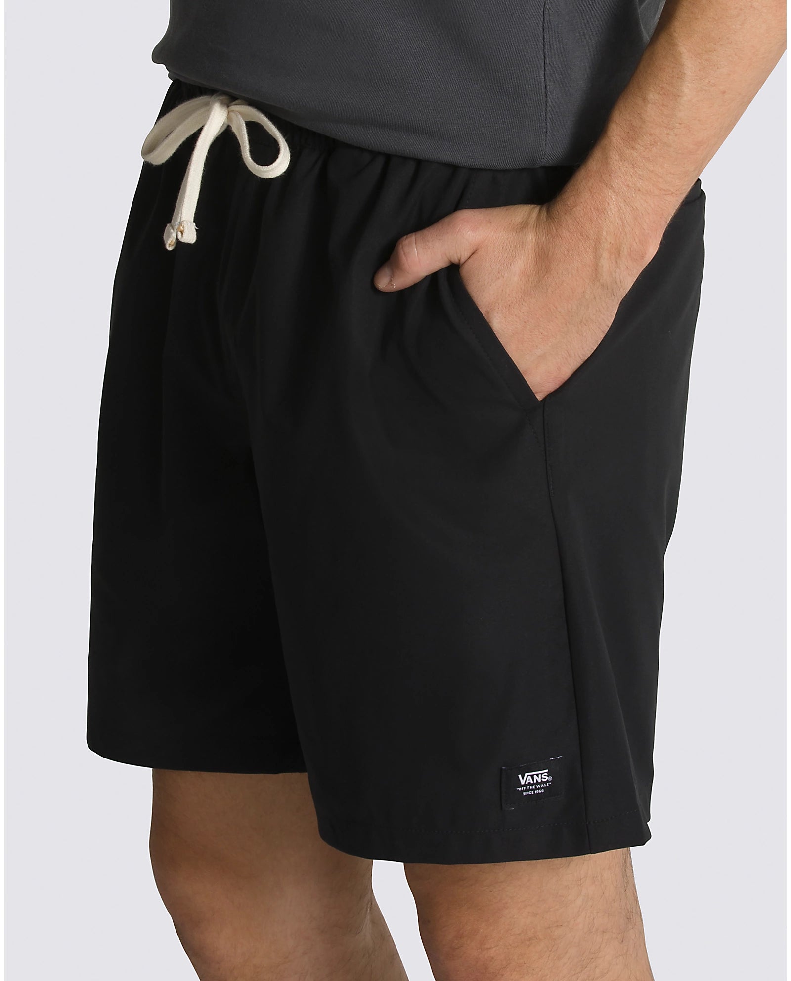 Vans Range Relaxed Sport Shorts 18" - Black Mens Shorts