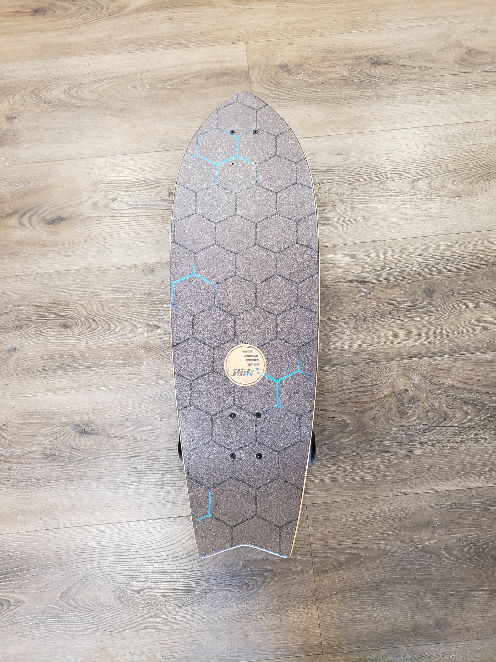 SLIDE FISH HONEYCOMB 32" COMPLETE SURFSKATE Longboard Skateboard