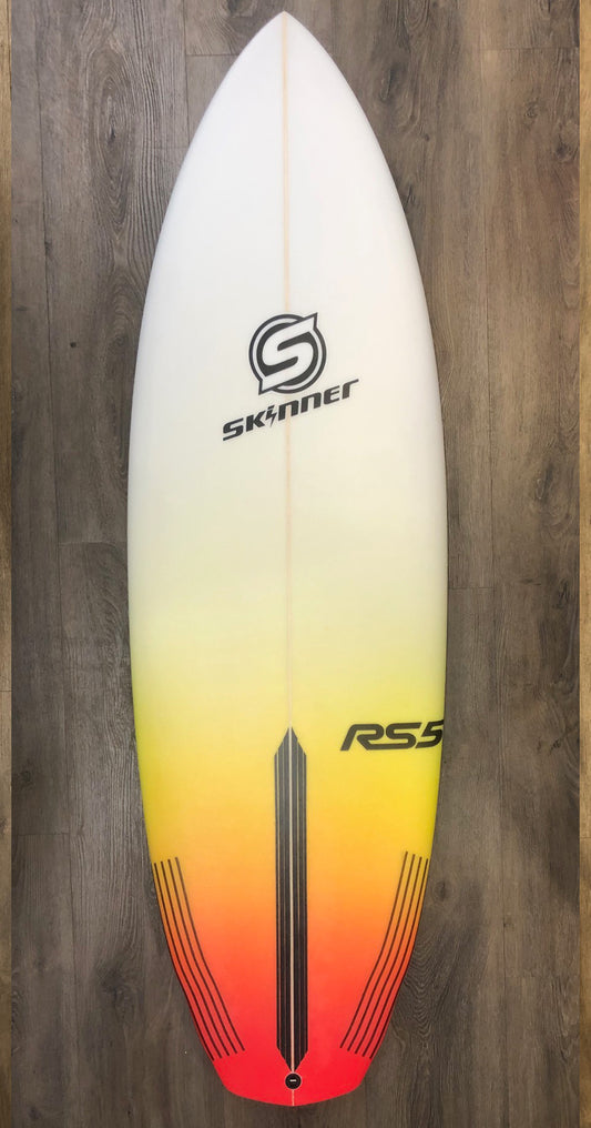 Skinner 5'8 x 20.65" x 32.7 Liters DBD Diamond Tail + 5 Future Fins Surfboard Surfboard